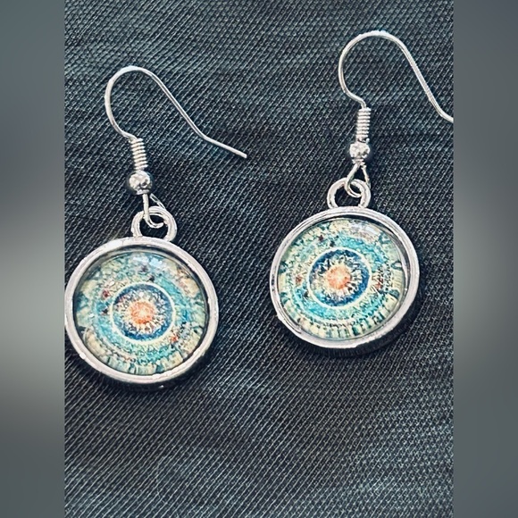 3 piece jewelry set 
Necklace , bracelet & earrings   New - Picture 3 of 3